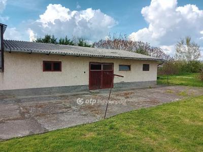 Eladó családi ház Domoszló