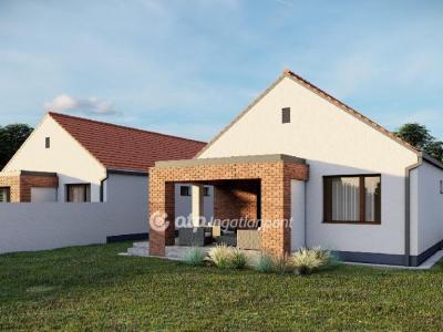 Eladó családi ház Gyula