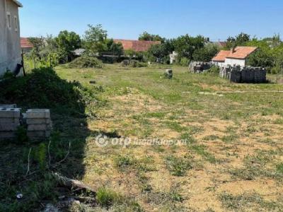 Eladó lakóövezeti telek Halimba