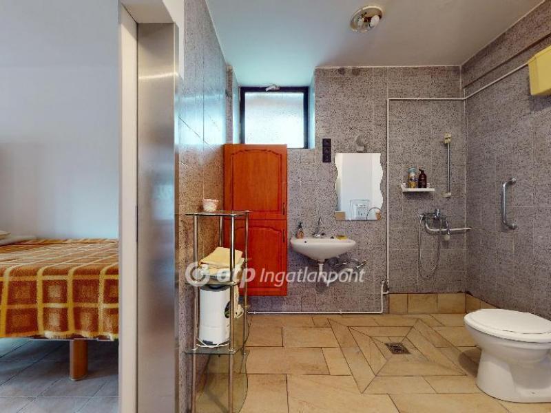 Eladó családi ház Miskolc