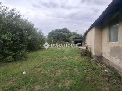 Eladó családi ház Pánd