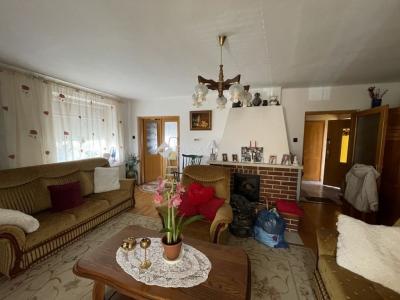 Eladó családi ház Alsóörs