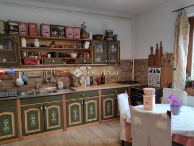 Eladó családi ház Balatonalmádi