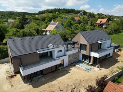 Eladó lakás Balatonalmádi