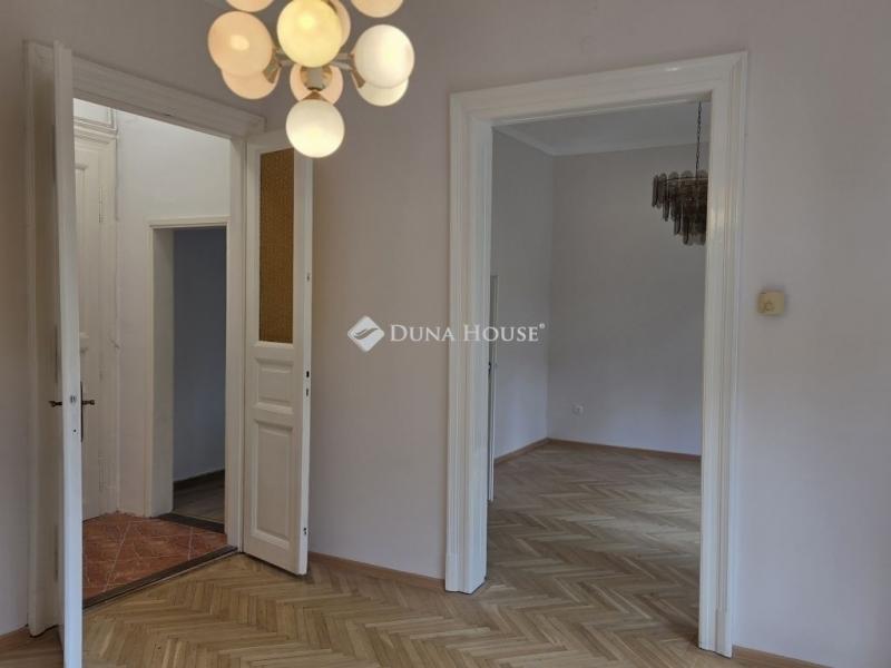 Eladó lakás Budapest