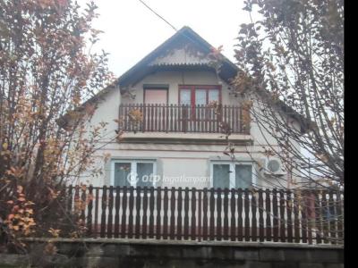 Eladó családi ház Kunszentmárton