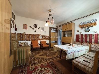 Eladó családi ház Budapest