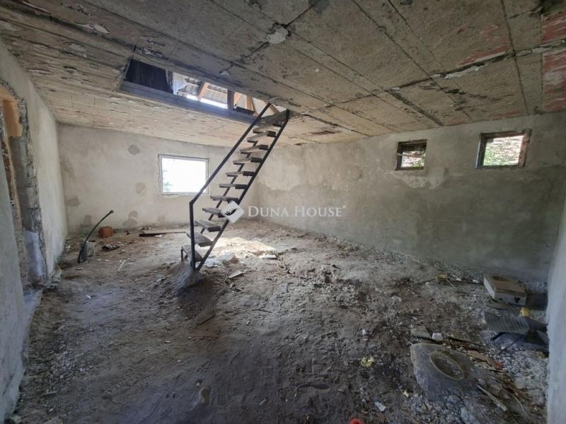 Eladó családi ház Isaszeg