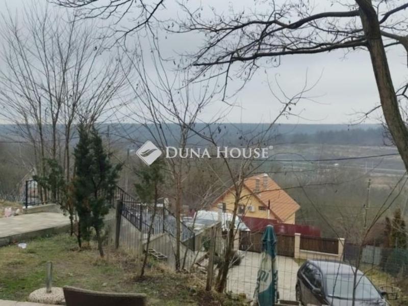 Eladó nyaraló Isaszeg