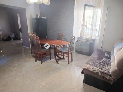 Eladó családi ház Monor