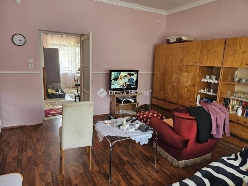 Eladó lakás Vecsés