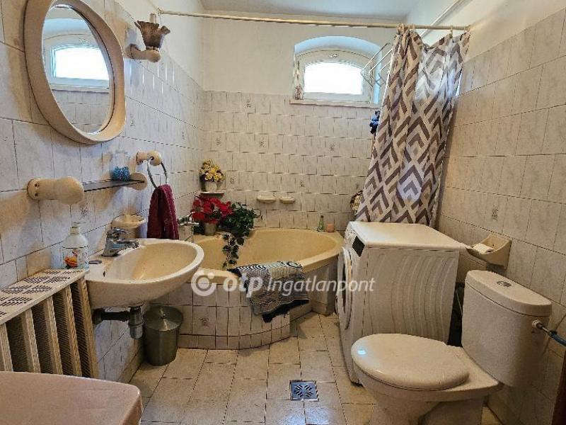 Eladó családi ház Szentes