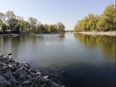 Eladó nyaraló Tass