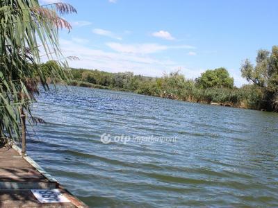 Eladó családi ház Szolnok