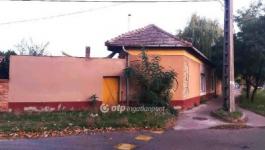 Eladó családi ház Nagykőrös