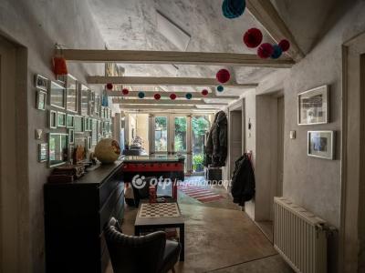 Eladó családi ház Budapest