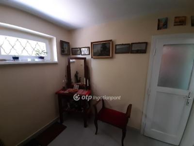 Eladó családi ház Budapest