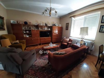 Eladó családi ház Budapest