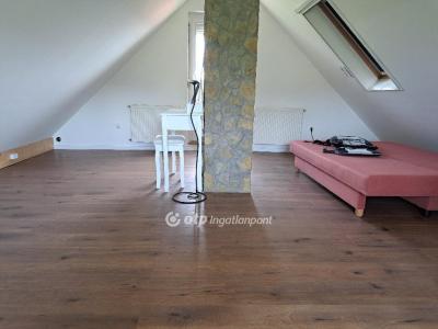 Eladó családi ház Érd