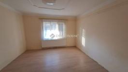 Eladó családi ház Zalaegerszeg