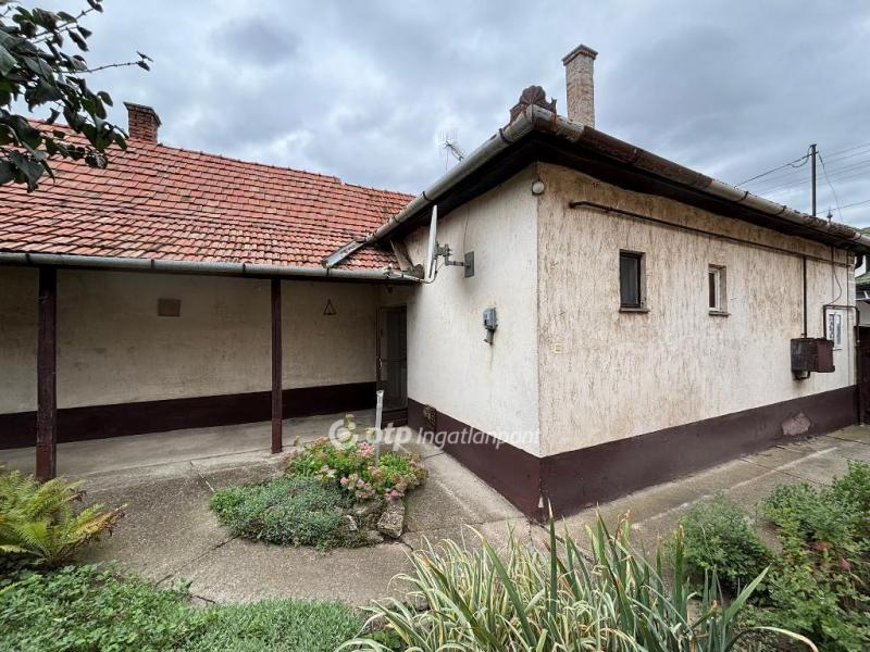 Eladó családi ház Hajdúböszörmény