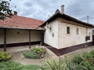 Eladó családi ház Hajdúböszörmény