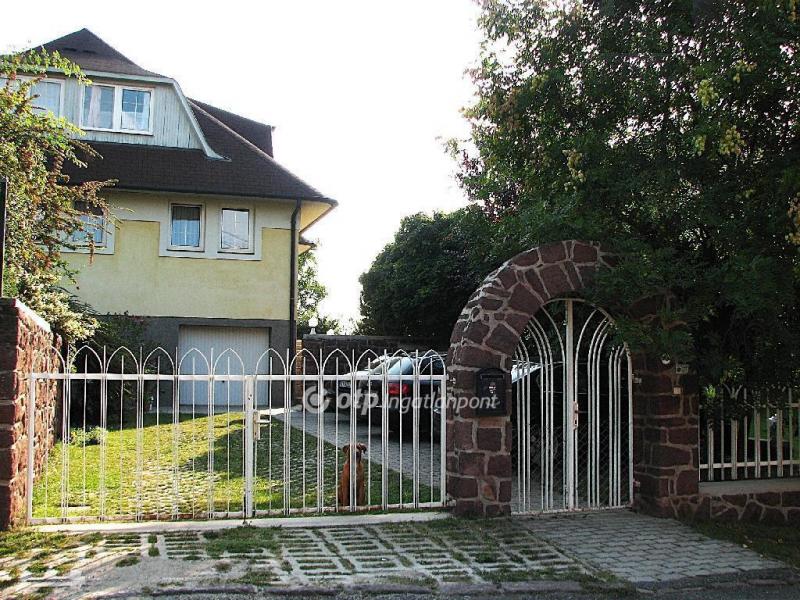 Eladó családi ház Felsőörs