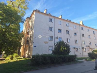 Eladó lakás Tatabánya