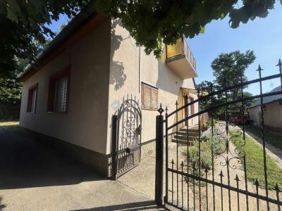 Eladó családi ház Görcsöny