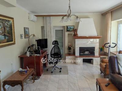 Eladó családi ház Budapest