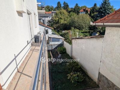 Eladó családi ház Budapest