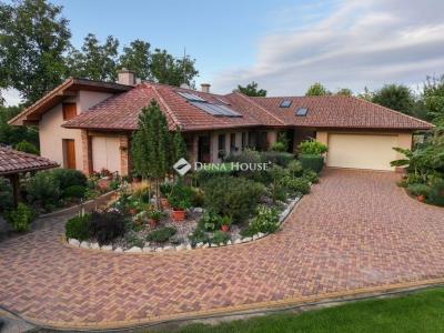 Eladó családi ház Kecskemét