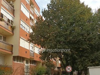 Eladó lakás Hatvan