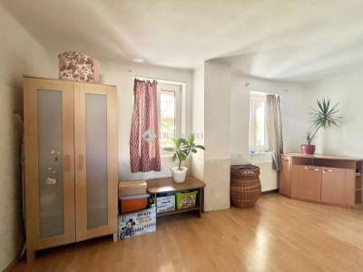 Eladó családi ház Domony