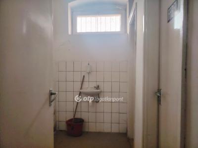 Eladó családi ház Aba