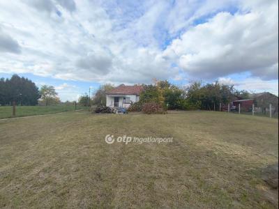 Eladó családi ház Gárdony