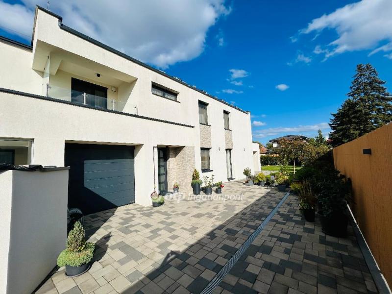 Eladó ikerház Debrecen