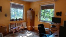 Eladó családi ház Jászberény