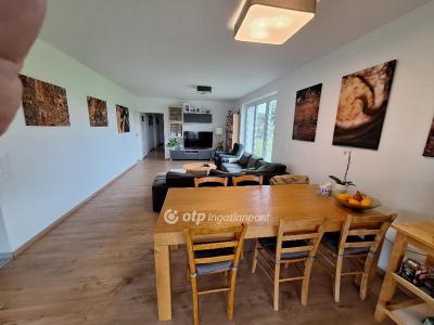 Eladó családi ház Máriakálnok