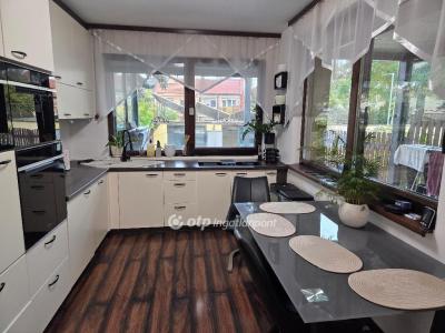 Eladó sorház Debrecen