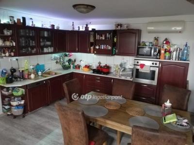 Eladó családi ház Nagykálló