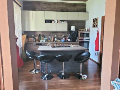 Eladó családi ház Szigetszentmiklós