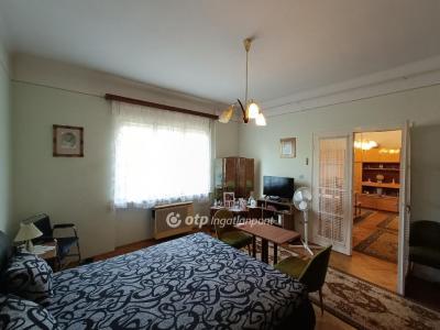 Eladó családi ház Monor
