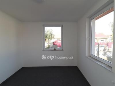 Eladó családi ház Kiskunlacháza