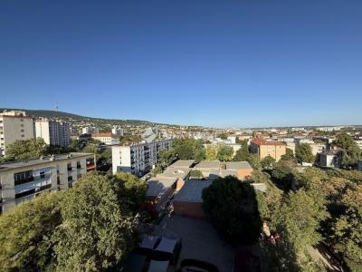 Eladó lakás Pécs
