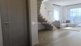 Eladó családi ház Vác