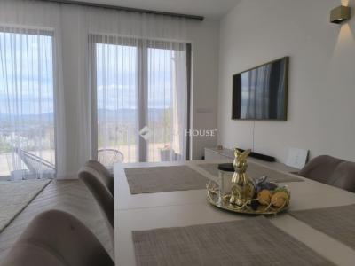 Eladó családi ház Vác