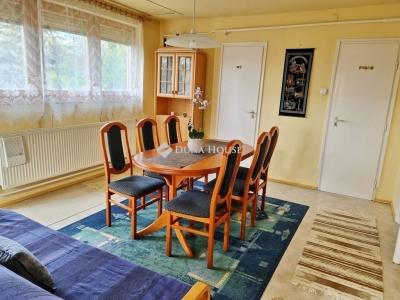 Eladó családi ház Vác