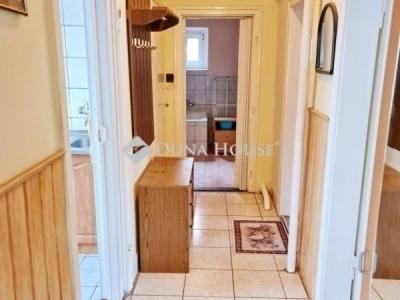 Eladó családi ház Vác