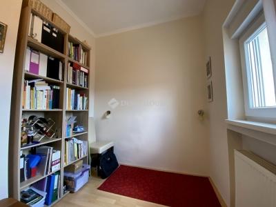 Eladó lakás Pécs